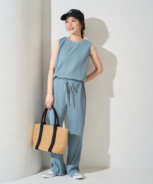 FREAK'S STORE(フリークスストア)の「限定展開 ランダム テレコ ノースリーブ オールインワン(つなぎ/オールインワン・レディース・ブルー/ナチュラル/オリーブ/オレンジ/スミクロ・SMALL/MEDIUM)」の12枚目の写真