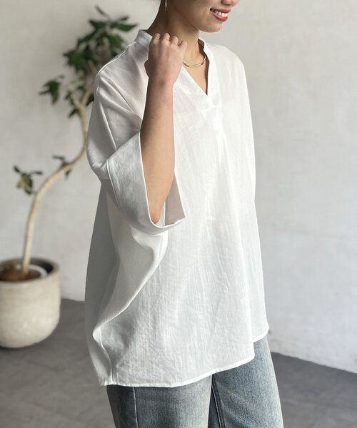 Chez toi（シェトワ）の「リネンタッチ袖ターンバックブラウス（シャツ/ブラウス・レディース・ネイビー/サックスブルー/オフホワイト/キャメル・FREE）」の7枚目の写真