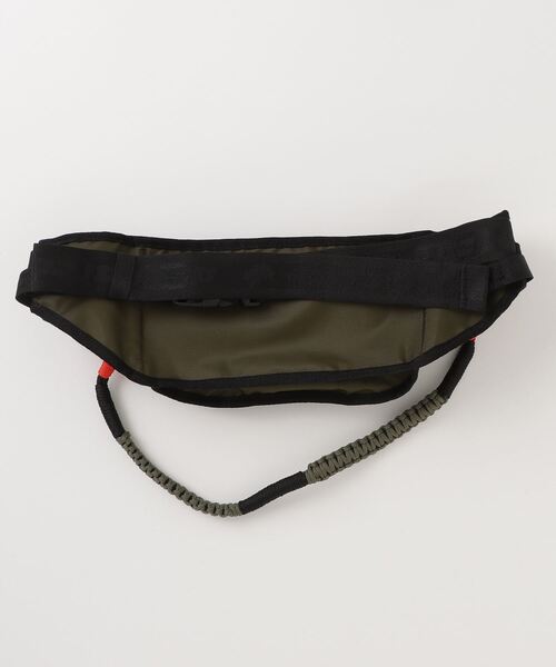 DSQUARED2(ディースクエアード)の「Invicta Belt Bags/0251(ボディバッグ/ウエストポーチ・メンズ・グリーン・FREE)」の5枚目の写真