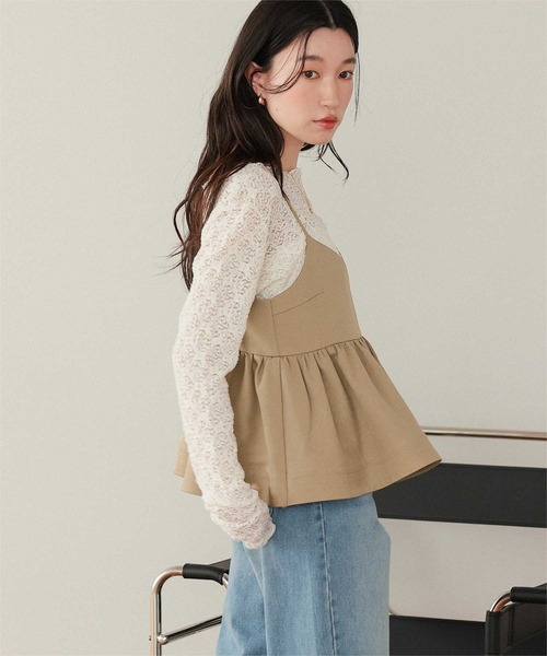 titivate(ティティベイト)の「Vネックペプラムキャミソールトップス(キャミソール・レディース・ネイビー/ベージュ/ブラウン/ブラック・M/S/L)」の22枚目の写真