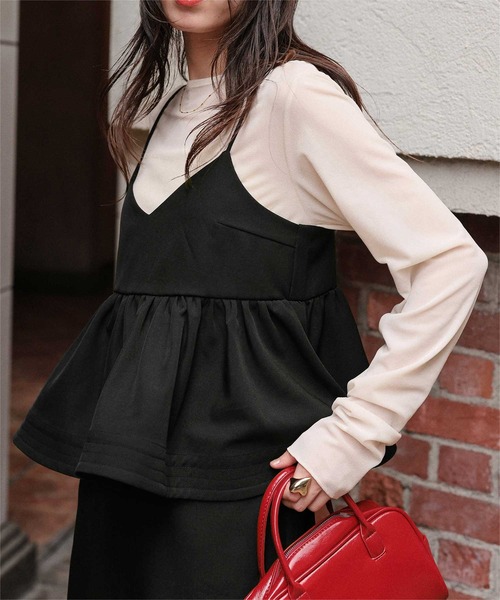 titivate(ティティベイト)の「Vネックペプラムキャミソールトップス(キャミソール・レディース・ネイビー/ベージュ/ブラウン/ブラック・M/S/L)」の12枚目の写真