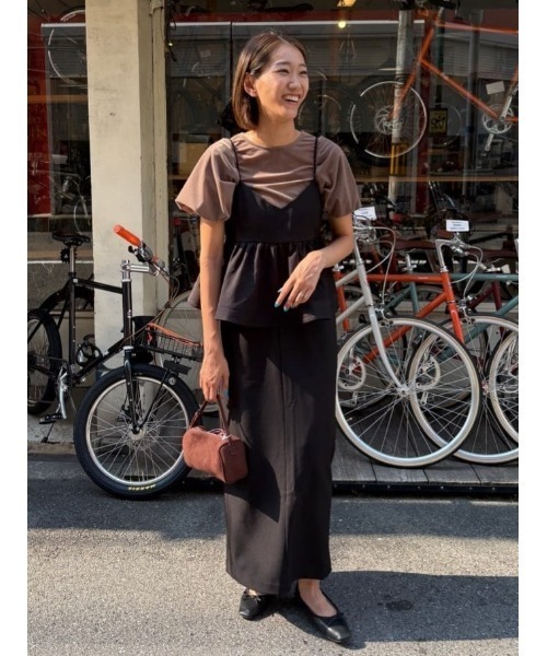 titivate(ティティベイト)の「Vネックペプラムキャミソールトップス(キャミソール・レディース・ネイビー/ベージュ/ブラウン/ブラック・M/S/L)」の8枚目の写真