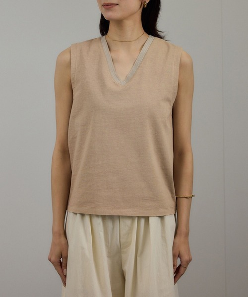 SALON adam et rope'(サロン アダム エ ロペ)の「ビンテージライクオーバーダイプランジネックプルーバー(タンクトップ・レディース・ベージュ系その他/グレー・FREE)」の8枚目の写真