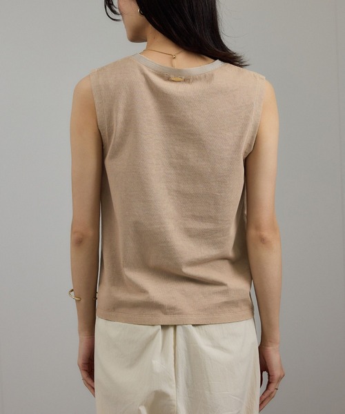 SALON adam et rope'(サロン アダム エ ロペ)の「ビンテージライクオーバーダイプランジネックプルーバー(タンクトップ・レディース・ベージュ系その他/グレー・FREE)」の10枚目の写真