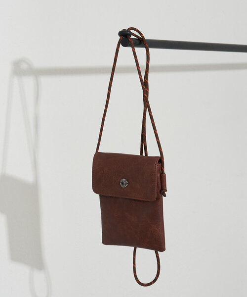 CIAOPANIC(チャオパニック)の「フェイクレザーサコッシュ(ショルダーバッグ・レディース・ブラウン/ブラック・FREE)」の19枚目の写真