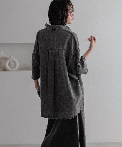 LOWRYS FARM(ローリーズファーム)の「デニムBIGシャツSS 490261(シャツ/ブラウス・レディース・ライトブルー/グレー/ブルー・FREE)」の19枚目の写真