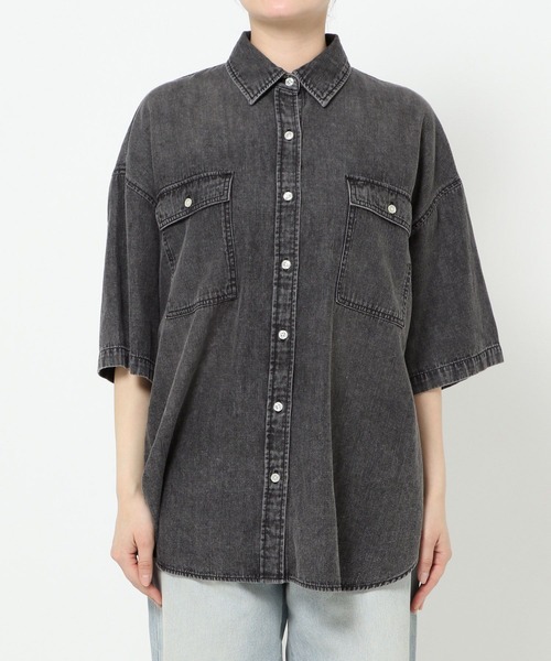 LOWRYS FARM(ローリーズファーム)の「デニムBIGシャツSS 490261(シャツ/ブラウス・レディース・ライトブルー/グレー/ブルー・FREE)」の16枚目の写真