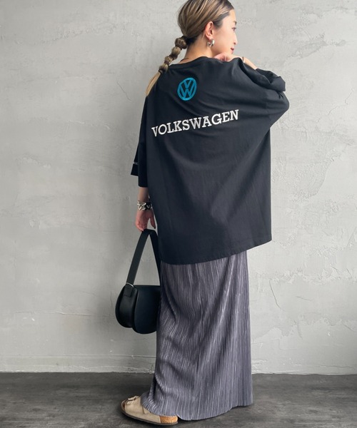 Volkswagen（フォルクスワーゲン）の「[VOLKSWAGEN×JEANS FACTORY/フォルクスワーゲン×ジーンズファクトリー] VOLKSWAGEN コラボレーション レーシング プリントＴシャツ（Tシャツ/カットソー・レディース・ブラック/ホワイト・M/L/S）」の13枚目の写真