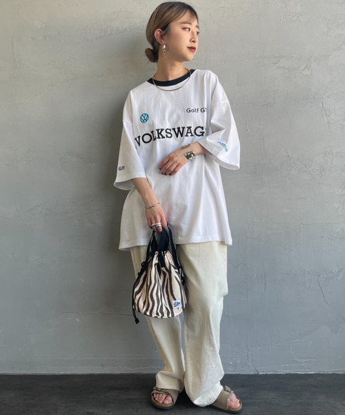 Volkswagen（フォルクスワーゲン）の「[VOLKSWAGEN×JEANS FACTORY/フォルクスワーゲン×ジーンズファクトリー] VOLKSWAGEN コラボレーション レーシング プリントＴシャツ（Tシャツ/カットソー・レディース・ブラック/ホワイト・M/L/S）」の15枚目の写真