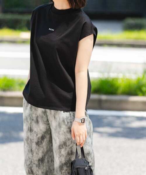 EKAL(エカル)の「フレンチスリーブカットソー(Tシャツ/カットソー・レディース・ブラック/ブルー系その他/ホワイト/ベージュ系その他・ONE)」の3枚目の写真