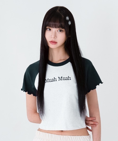 muahmuah(ムーアムーア)の「A'GEM/9 × .kom 『muah muah/ムーアムーア』STITCH RAGLAN FRILL HALF T-Shirt ステッチラグラン フリルハーフ Tシャツ(Tシャツ/カットソー・レディース・グレー/ホワイト/ピンク・FREE)」の8枚目の写真