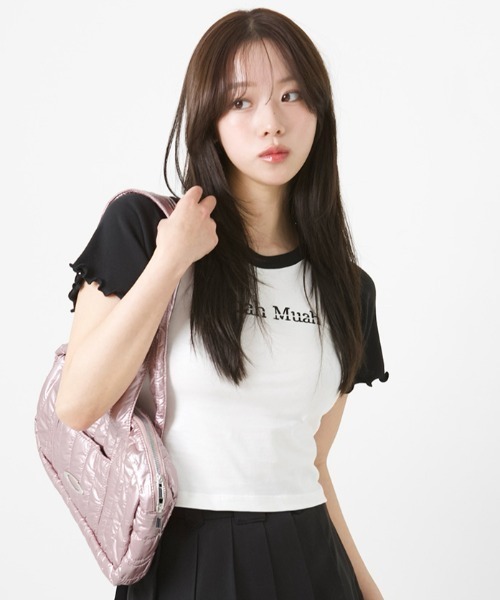 muahmuah(ムーアムーア)の「A'GEM/9 × .kom 『muah muah/ムーアムーア』STITCH RAGLAN FRILL HALF T-Shirt ステッチラグラン フリルハーフ Tシャツ(Tシャツ/カットソー・レディース・グレー/ホワイト/ピンク・FREE)」の5枚目の写真