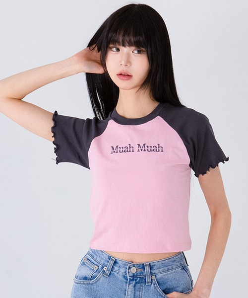 muahmuah(ムーアムーア)の「A'GEM/9 × .kom 『muah muah/ムーアムーア』STITCH RAGLAN FRILL HALF T-Shirt ステッチラグラン フリルハーフ Tシャツ(Tシャツ/カットソー・レディース・グレー/ホワイト/ピンク・FREE)」の12枚目の写真