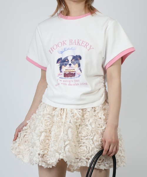 HOOK(フック)の「【HOOK】for girls 裾シャーリングレトロわんちゃんプリントリンガーTEE (SS)(Tシャツ/カットソー・レディース・ブラック/ホワイト・LARGE/SMALL/MEDIUM)」の2枚目の写真