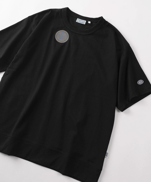 DISCUS（ディスカス）の「【71】【DISCUS/ディスカス】USAコットンブレンド オーバルワッペン ワンポイント刺繍＆ピスネームタグデザイン 半袖スウェットTシャツ（Tシャツ/カットソー・メンズ・アッシュグレー/ブラック/ネイビー/ホワイト/ブルーグレー/グレイッシュベージュ/チャコールグレー/グリーン・XL/L/M）」の2枚目の写真