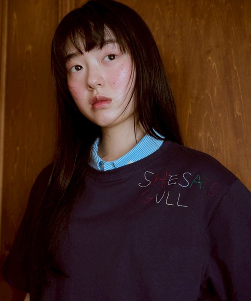 common gull products.(コモンガルプロダクツ)の「shesaidthat×common gull products. こんにちは、コーヒーでもどうですか?” stitch tee ”(Tシャツ/カットソー・レディース・ホワイト系/ネイビー/ピンク系/サックスブルー系・SMALL/LARGE/MEDIUM)」の8枚目の写真