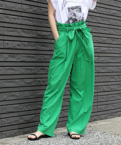 Gready Brilliant(グレディブリリアン)の「ベルト付ピンタックHWパンツ(その他パンツ・レディース・キャメル/グリーン・38)」の2枚目の写真