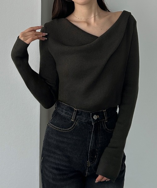 Louere（ルエレ）の「薄手ドレープリブニットトップス（ニット/セーター・レディース・ブラック/アイボリー/ブラウン/ネイビー/チャコール・SMALL/LARGE/MEDIUM）」の17枚目の写真