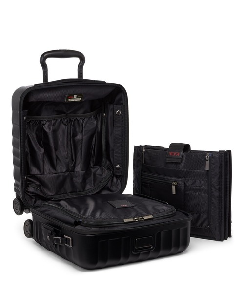 TUMI(トゥミ)の「19 DEGREE スモール・コンパクト・4ウィール・ブリーフ スーツケース(機内持ち込みサイズ) 1泊~2泊程度(スーツケース/キャリーバッグ・メンズ・ブラック系その他・FREE)」の5枚目の写真