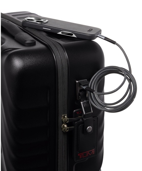 TUMI(トゥミ)の「19 DEGREE スモール・コンパクト・4ウィール・ブリーフ スーツケース(機内持ち込みサイズ) 1泊~2泊程度(スーツケース/キャリーバッグ・メンズ・ブラック系その他・FREE)」の6枚目の写真