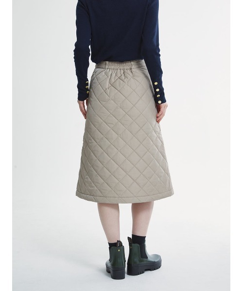 Barbour(バブアー)の「BEDALE キルティング スカート"Japan Exclusive"(スカート・レディース・カーキ/ブラック/ベージュ・MEDIUM/SMALL)」の7枚目の写真