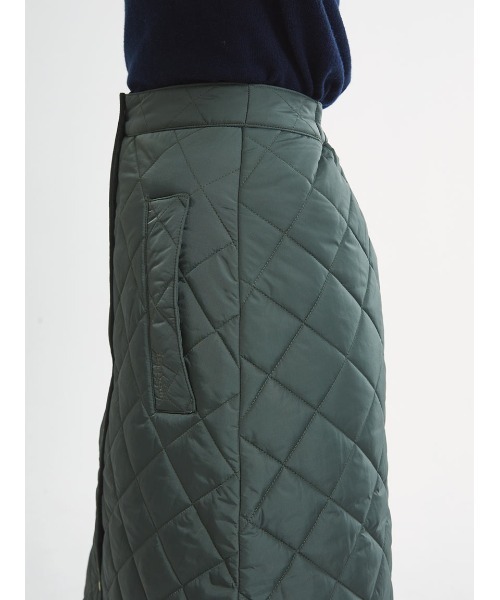 Barbour(バブアー)の「BEDALE キルティング スカート"Japan Exclusive"(スカート・レディース・カーキ/ブラック/ベージュ・MEDIUM/SMALL)」の14枚目の写真