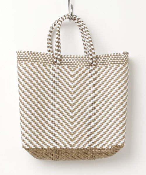 MAISON mou(メゾンムー)の「【Moon Bird/ムーンバード】手編みのメルカドバッグ (M)-?(かごバッグ・レディース・ベージュ/イエロー/グリーン系その他2/ゴールド/ブラック系/シルバー系その他/ゴールド系その他/ホワイト/ピンク/ライトグリーン/ブラック/ホワイト系その他2/イエロー系その他2/ブラウン系その他2/ブラック系その他・FREE)」の15枚目の写真