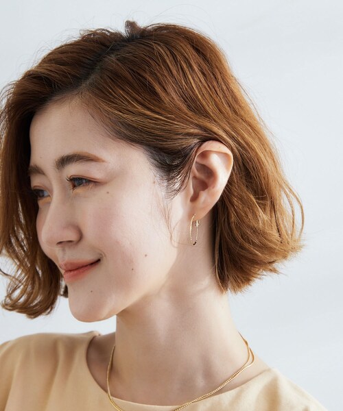 grove（グローブ）の「ニュアンスオーバルメタルピアス（ピアス（両耳用）・レディース・シルバー/ゴールド・00）」の7枚目の写真