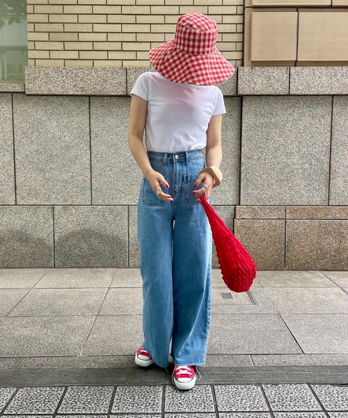 ISOOK（アイスー）の「フロントポケットハイウエストフレアデニム(comochi select) / ジーンズ フレアデニム デザインデニム フレアパンツ ジーパン ハイウエスト ロング インディゴ ライトブルー ブルー 青（デニムパンツ・レディース・ライトブルー/ブルー・S/M）」の3枚目の写真