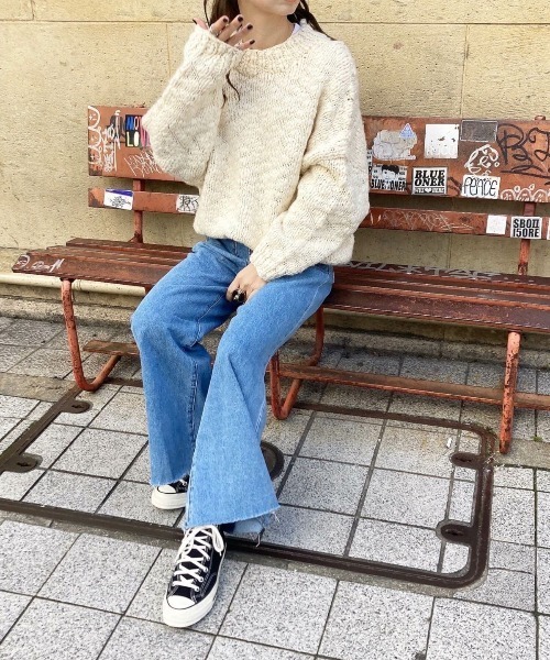 ISOOK（アイスー）の「フロントポケットハイウエストフレアデニム(comochi select) / ジーンズ フレアデニム デザインデニム フレアパンツ ジーパン ハイウエスト ロング インディゴ ライトブルー ブルー 青（デニムパンツ・レディース・ライトブルー/ブルー・S/M）」の22枚目の写真