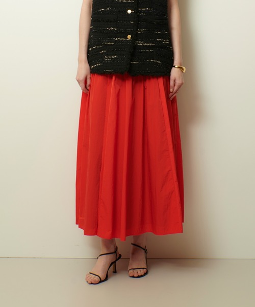 allureville（アルアバイル）の「ナイロンタフタシャーリングスカート（スカート・レディース・キャメル/レッド/ブラック・2）」の3枚目の写真