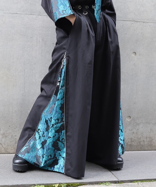 REZEN（リゼン）の「唐草文様ジャカードジップパンツ（その他パンツ