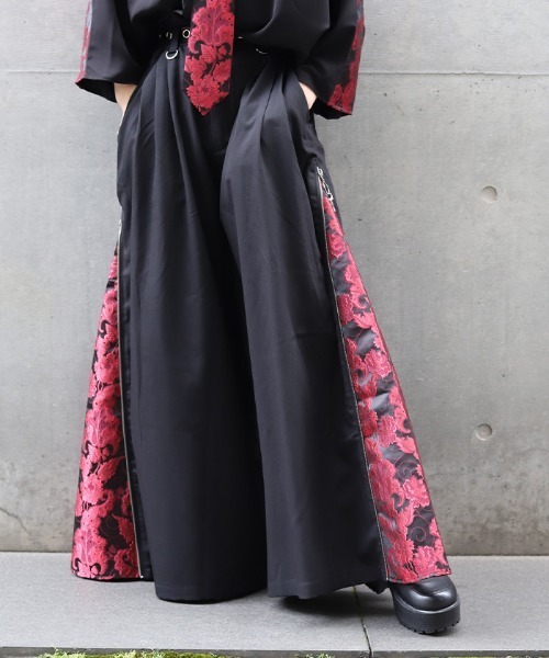 REZEN（リゼン）の「唐草文様ジャカードジップパンツ（その他パンツ