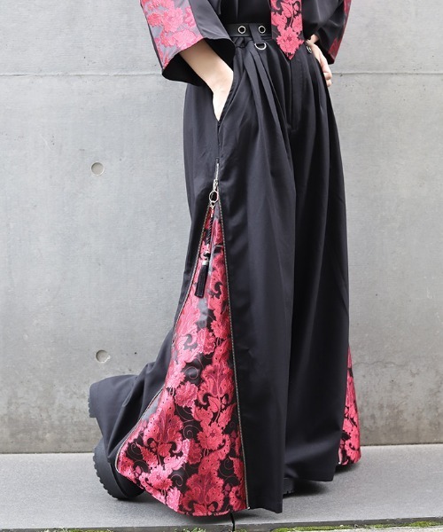 REZEN 唐草文様ジャガードジップパンツ REZEN（リゼン）の「唐草文様ジャカードジップパンツ（その他パンツ