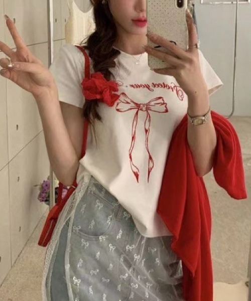Per sist ence(パーシエンス)の「リボンプリントTシャツ(Tシャツ/カットソー・レディース・グレー/ブラック/ホワイト・ONE SIZE)」の5枚目の写真
