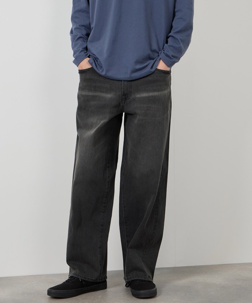 NAVY(ネイビー)の「NAVY マイデニ バレルレッグ ワイドデニムパンツ(デニムパンツ・メンズ・ブルー系1/ブラック/ブルー系2・S/M/L/XL)」の1枚目の写真