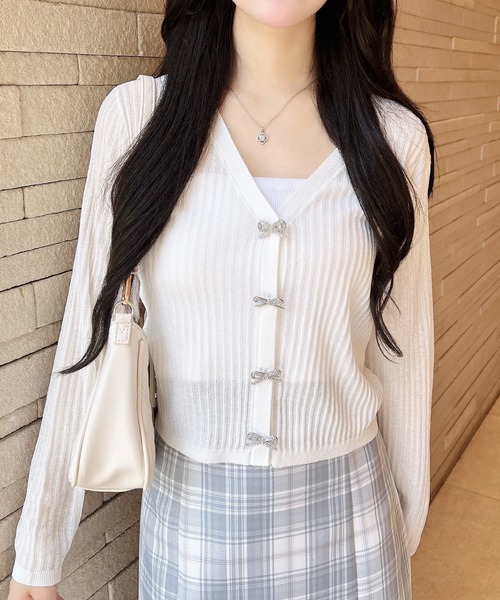 INGNI（イング）の「リボンボタンシアーニットカーディガン（カーディガン/ボレロ・レディース・ブラック/サックスブルー/オフホワイト・M）」の5枚目の写真