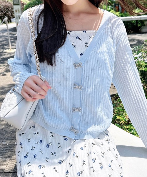 INGNI（イング）の「リボンボタンシアーニットカーディガン（カーディガン/ボレロ・レディース・ブラック/サックスブルー/オフホワイト・M）」の15枚目の写真