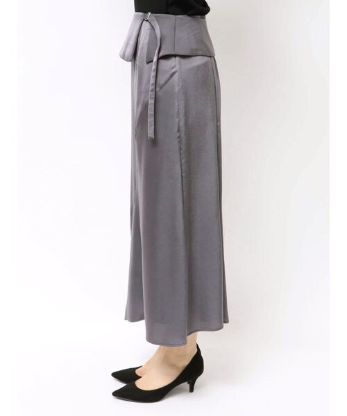 LAGUNAMOON（ラグナムーン）の「ラペルベルトセットナローフレアスカート（スカート・レディース・チャコールグレー/ベージュ・SMALL/MEDIUM）」の4枚目の写真