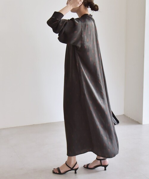 quaranciel:〈手洗い可能〉モノグラム ドット ロング シャツ