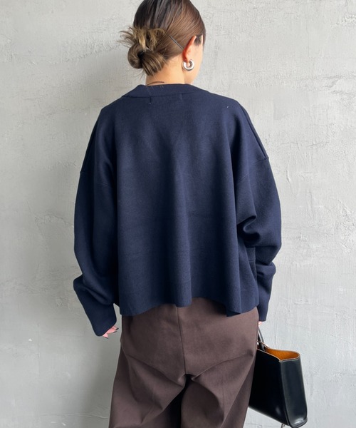 AMERICANA（アメリカーナ）の「[Americana/アメリカーナ] 別注 フロントロゴ ショート丈 Vネックカーディガン（カーディガン/ボレロ・レディース・ネイビー/ブラウン・ONE SIZE）」の7枚目の写真