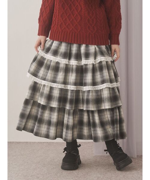 merry jenny（メリージェニー）の「ティアードティアードチェックスカート（スカート・レディース・ブラック/グリーン/レッド・FREE）」の2枚目の写真