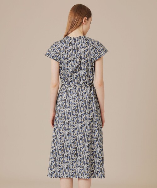 MACKINTOSH LONDON（マッキントッシュ ロンドン）の「ウェーブプリントワンピース（ワンピース・レディース・ライトブルー/ピンク・38）」の9枚目の写真