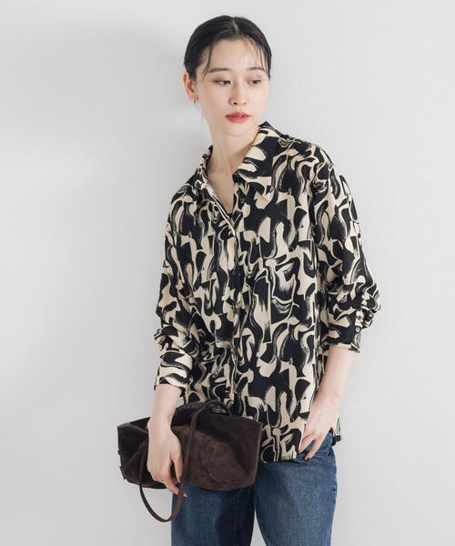 URBAN RESEARCH（アーバンリサーチ）の「SPRINTEX レトロプリントシャツ（シャツ/ブラウス・レディース・ブラック・FREE）」の8枚目の写真