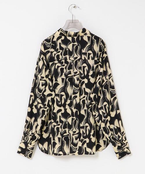 URBAN RESEARCH（アーバンリサーチ）の「SPRINTEX レトロプリントシャツ（シャツ/ブラウス・レディース・ブラック・FREE）」の15枚目の写真