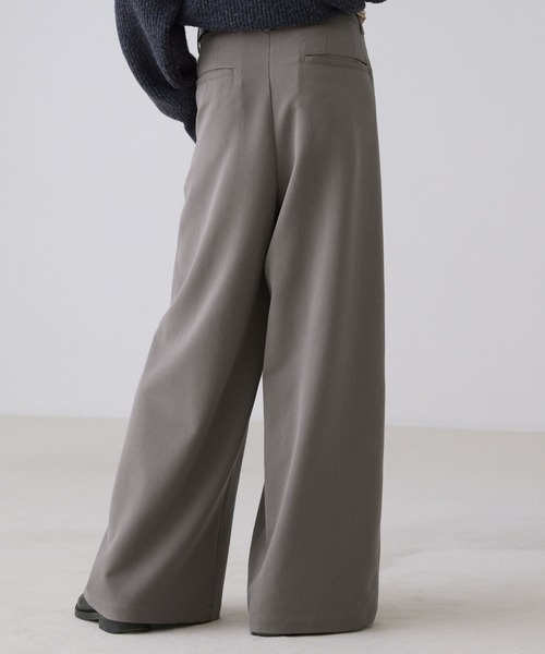 LUENNA（ルエナ）の「【LUENNA】TR 2-Tuck Wide Straight Slacks / TRツータックワイドストレートスラックス（スラックス・メンズ・ブラウン系1/ブラック/ダークグレー・L/M/S）」の15枚目の写真