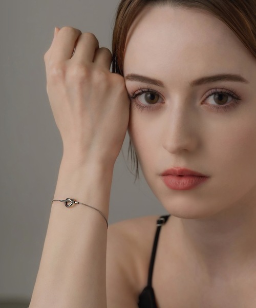 muku(ムク)の「BRECELET/KNOT WIRE(ブレスレット・レディース・ゴールド/シルバー・FREE)」の5枚目の写真