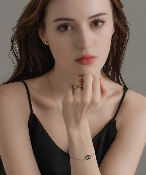 muku(ムク)の「BRECELET/KNOT WIRE(ブレスレット・レディース・ゴールド/シルバー・FREE)」の16枚目の写真