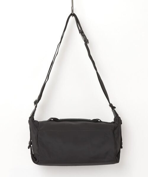 Guess(ゲス)の「AREN Top Handle Crossbody クロスボディ ボディバッグ (ボディバッグ/ウエストポーチ・メンズ・ブラック・ONE SIZE)」の9枚目の写真