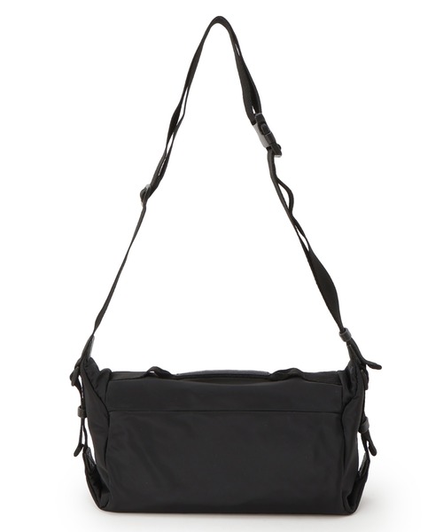 Guess(ゲス)の「AREN Top Handle Crossbody クロスボディ ボディバッグ (ボディバッグ/ウエストポーチ・メンズ・ブラック・ONE SIZE)」の2枚目の写真